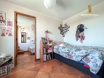 REÑACA. VENDE CASA REMODELADA 6D 4B CON PISCINA VISTA AL MAR