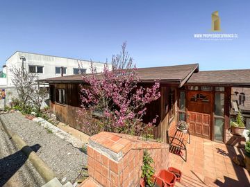 REÑACA. VENDE CASA REMODELADA 6D 4B CON PISCINA VISTA AL MAR