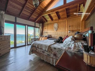 REÑACA. VENDE CASA REMODELADA 6D 4B CON PISCINA VISTA AL MAR