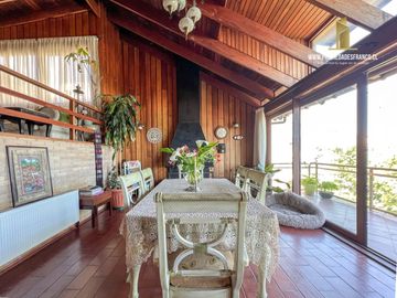 REÑACA. VENDE CASA REMODELADA 6D 4B CON PISCINA VISTA AL MAR