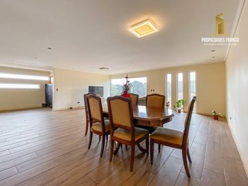 REÑACA. SECTOR LOS PINOS. VENTA CASA 4D3B CON AMPLIO TERRENO