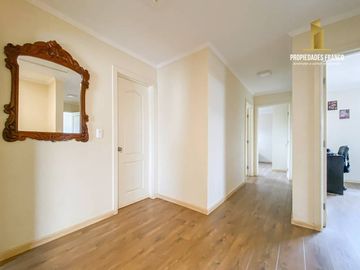REÑACA. SECTOR LOS PINOS. VENTA CASA 4D3B CON AMPLIO TERRENO