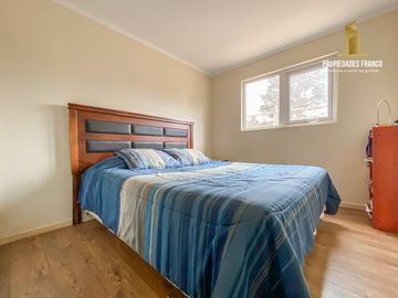 REÑACA. SECTOR LOS PINOS. VENTA CASA 4D3B CON AMPLIO TERRENO