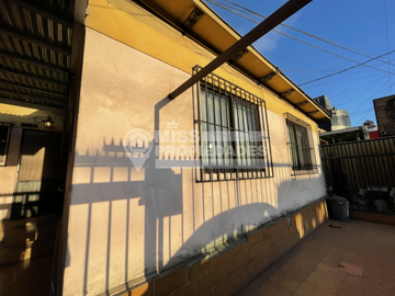 EN VENTA AMPLIA CASA EN ANGAMOS 184, SECTOR SUR ANTOFAGASTA