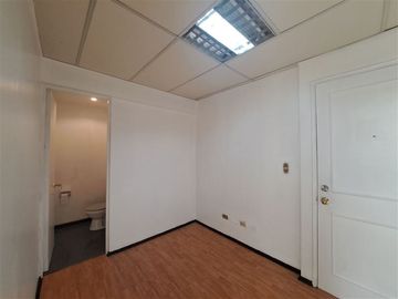 Oficina en Venta en Av.Pajaritos Centenario