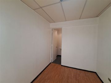 Oficina en Venta en Av.Pajaritos Centenario
