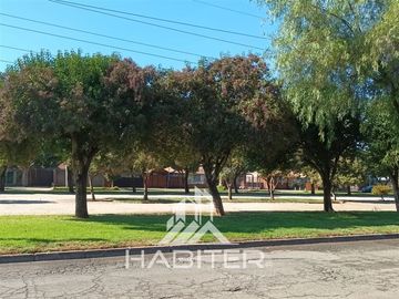 Casa en Venta en Av Las Torres y Santa Corina