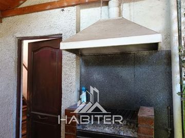 Casa en Venta en Av Las Torres y Santa Corina