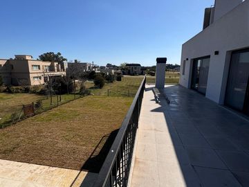 CASA VENTA CANNING  BARRIO LA PROVIDENCIA