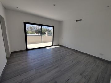 Casa con pileta en el barrio cerrado San Pablo