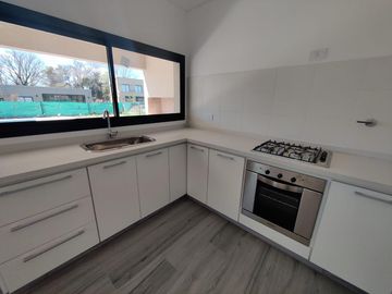 Casa con pileta en el barrio cerrado San Pablo