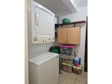Venta de casa de 2 plantas en Valle Alto, Guayaquil.