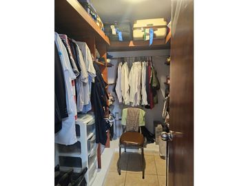 Venta de casa de 2 plantas en Valle Alto, Guayaquil.