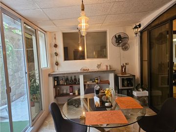 Venta de casa de 2 plantas en Valle Alto, Guayaquil.