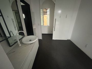 CASA CATALOGADA EN VENTA EN LA CONDESA