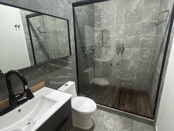 CASA CATALOGADA EN VENTA EN LA CONDESA