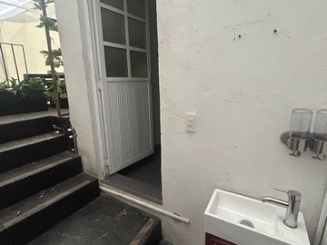 CASA CATALOGADA EN VENTA EN LA CONDESA
