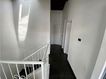 SE VENDE O ARRIENDA CASA EN CONJUNTO CERRADO, BONDA