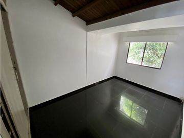 SE VENDE O ARRIENDA CASA EN CONJUNTO CERRADO, BONDA