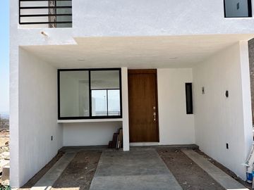 Casa en Venta en Fracc. Zimaltá, Tlaquepaque