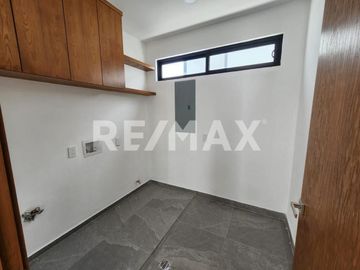 CASA EN VENTA EN HACIENDA AGUA CALIENTE, TIJUANA