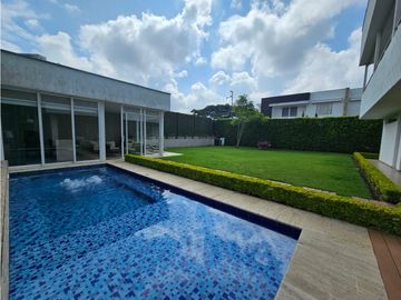 Casa en venta en barrio Pance Cali