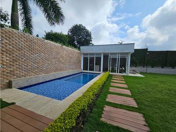 Casa en venta en barrio Pance Cali
