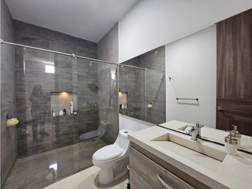 Casa en venta en barrio Pance Cali