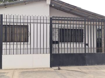 VENTA CASA LA LIBERTAD VIRGEN DEL CISNE (VM)