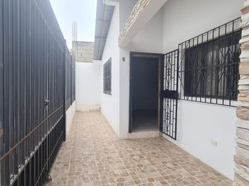 VENTA CASA LA LIBERTAD VIRGEN DEL CISNE (VM)