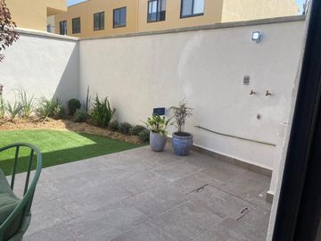 Casa Nueva en VENTA Fraccionamiento privado sur de León cercano Puerto Interior