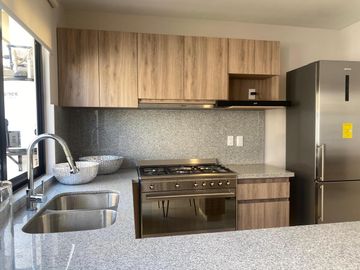 Casa Nueva en VENTA Fraccionamiento privado sur de León cercano Puerto Interior