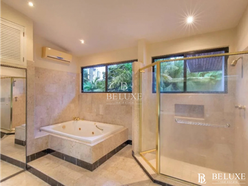 VENTA CASA DUPLEX  EN OBARRIO, AMOBLADA CON PISCINA(10)