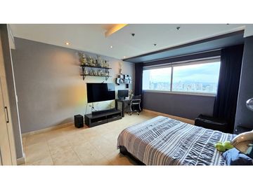 VENTA - SUPER GANGA EN PH ARBOLEDA - ALTOS DEL GOLF