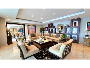 VENTA - SUPER GANGA EN PH ARBOLEDA - ALTOS DEL GOLF