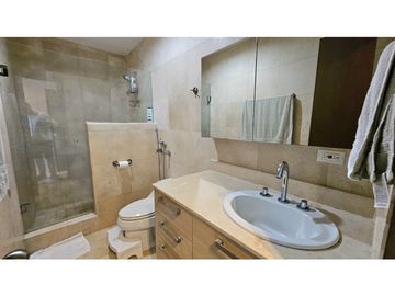 VENTA - SUPER GANGA EN PH ARBOLEDA - ALTOS DEL GOLF