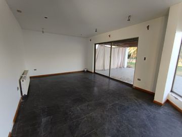 CASA EN PARCELA CON FINANCIAMIENTO DIRECTO