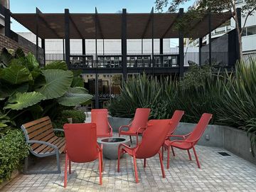 Departamento en venta en Lomas del Country con inquilino