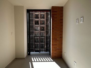 Departamento en venta en Lomas del Country con inquilino
