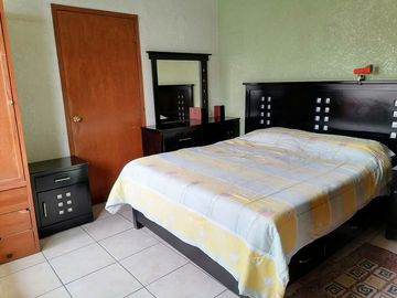 OPORTUNIDAD  EXCELENTE CASA EN ZONA CENTRO