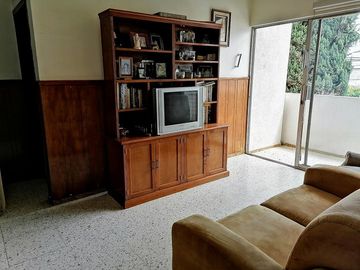 OPORTUNIDAD  EXCELENTE CASA EN ZONA CENTRO