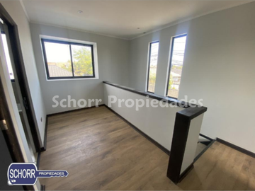 Oficina en Venta en Hermosa propiedad tanto habitacional como comercial, muy cerca de HomeCenter Las Rastras