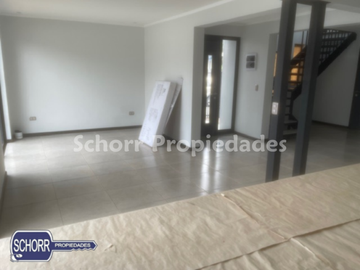 Oficina en Venta en Hermosa propiedad tanto habitacional como comercial, muy cerca de HomeCenter Las Rastras