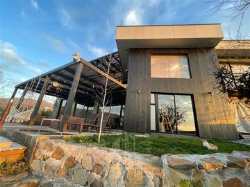 Casa en Venta en Condominio Casa Parque, Zapallar Curicó