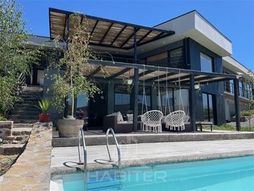 Casa en Venta en Condominio Casa Parque, Zapallar Curicó