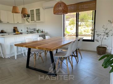 Casa en Venta en Condominio Casa Parque, Zapallar Curicó
