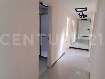Vendo apartamento en piso cuarto Pampalinda sur de Cali