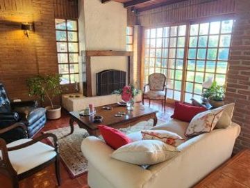 Hermosa Casa en Barrio Santa Aurora , Machalí
