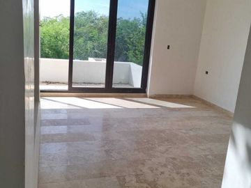 CASA en PRE VENTA en Club de Golf Yucatán Country Club. Privada Kutz Merida, Yuc