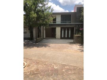 Venta o Renta de Casa en El Pinar Altozano Morelia Michoacan